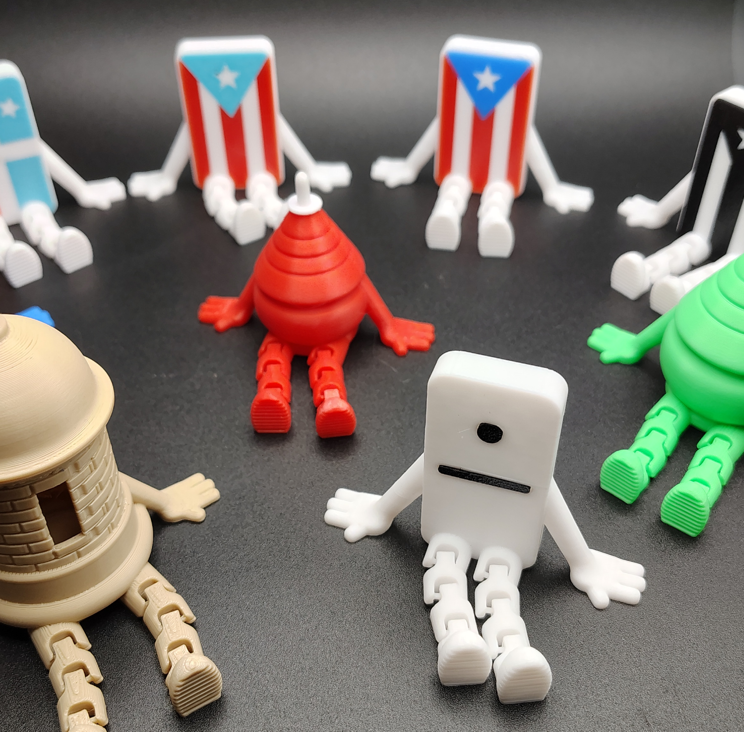 Figurines
